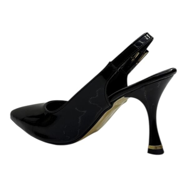 Siyah Rugan Topuklu Bilekten Tokalı