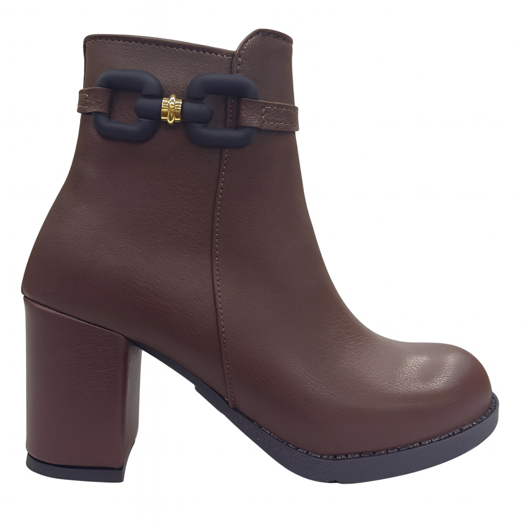 Kahverengi Tokalı Kalın Topuklu Kadın Bot