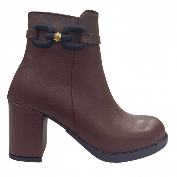 Kahverengi Tokalı Kalın Topuklu Kadın Bot