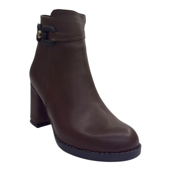 Kahverengi Tokalı Kalın Topuklu Kadın Bot