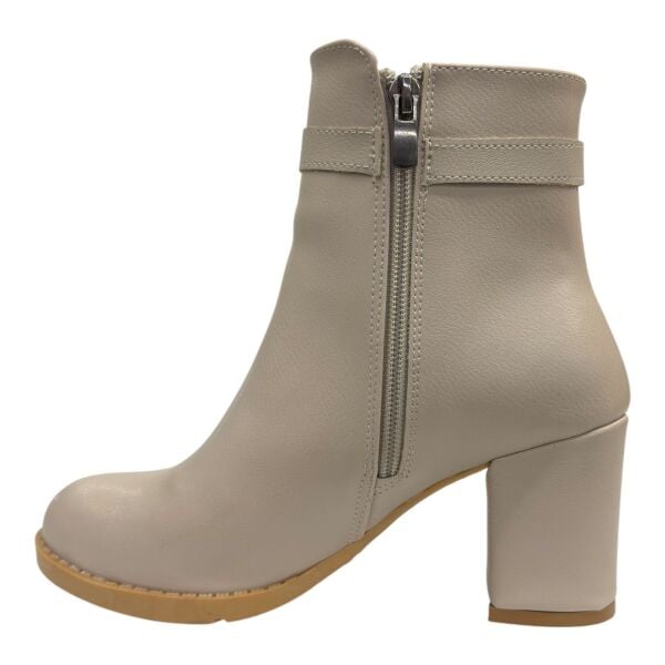 Bej Renk Tokalı Kalın Topuk Kadın Bot