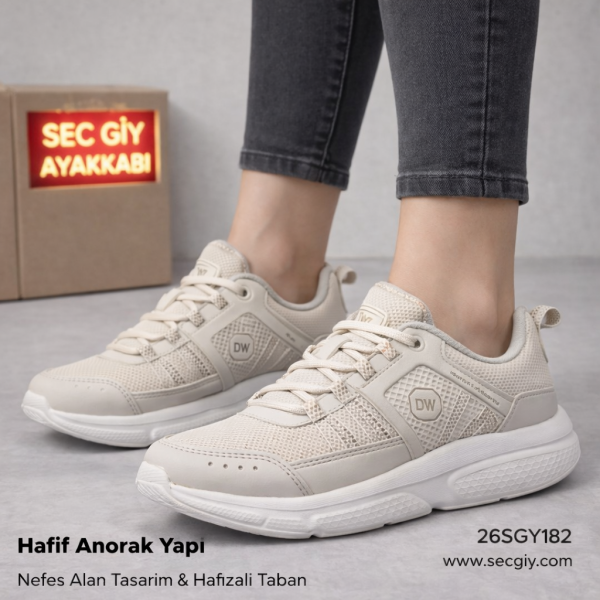 Bej Anorak Spor Ayakkabı – Nefes Alan Hafif Tasarım & Hafızalı Taban