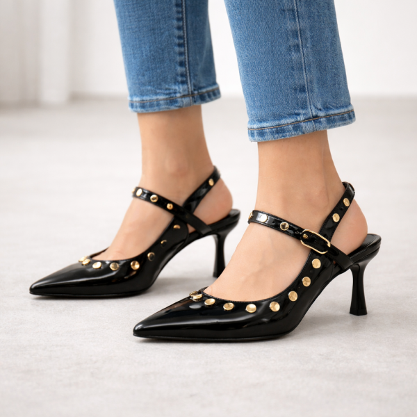Altın Perçinli Siyah Patent  Stiletto