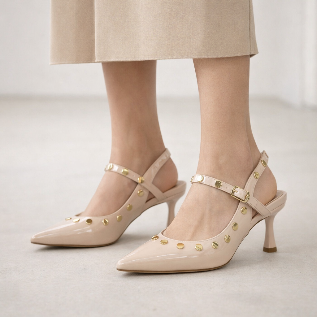 “Altın Perçinli Krem Patent  Stiletto