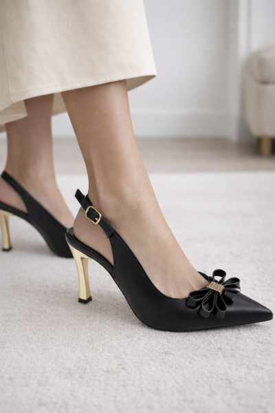 Kadın Siyah Slingback Topuklu Ayakkabı – Fiyonk Detaylı, Altın Topuklu Sivri Burun
