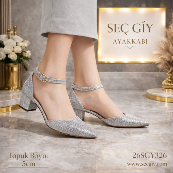 Gümüş Dokulu Kadın Topuklu Ayakkabı 5 cm Kalın Topuk – Bilek Bantlı Zarif Model