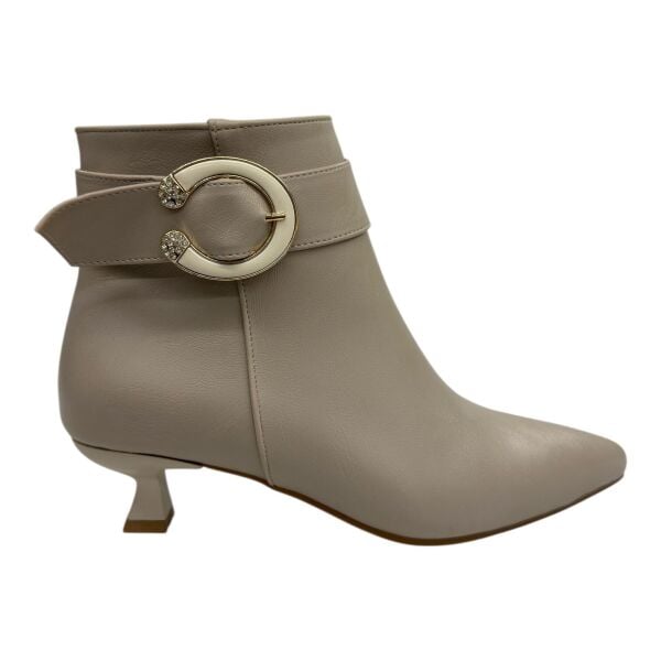 Bej Yuvarlak Tokalı İnce Topuk Kadın Bot