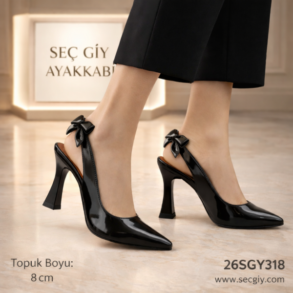 Acı Kahve Rugan Fiyonk Detaylı 8 cm Topuklu Kadın