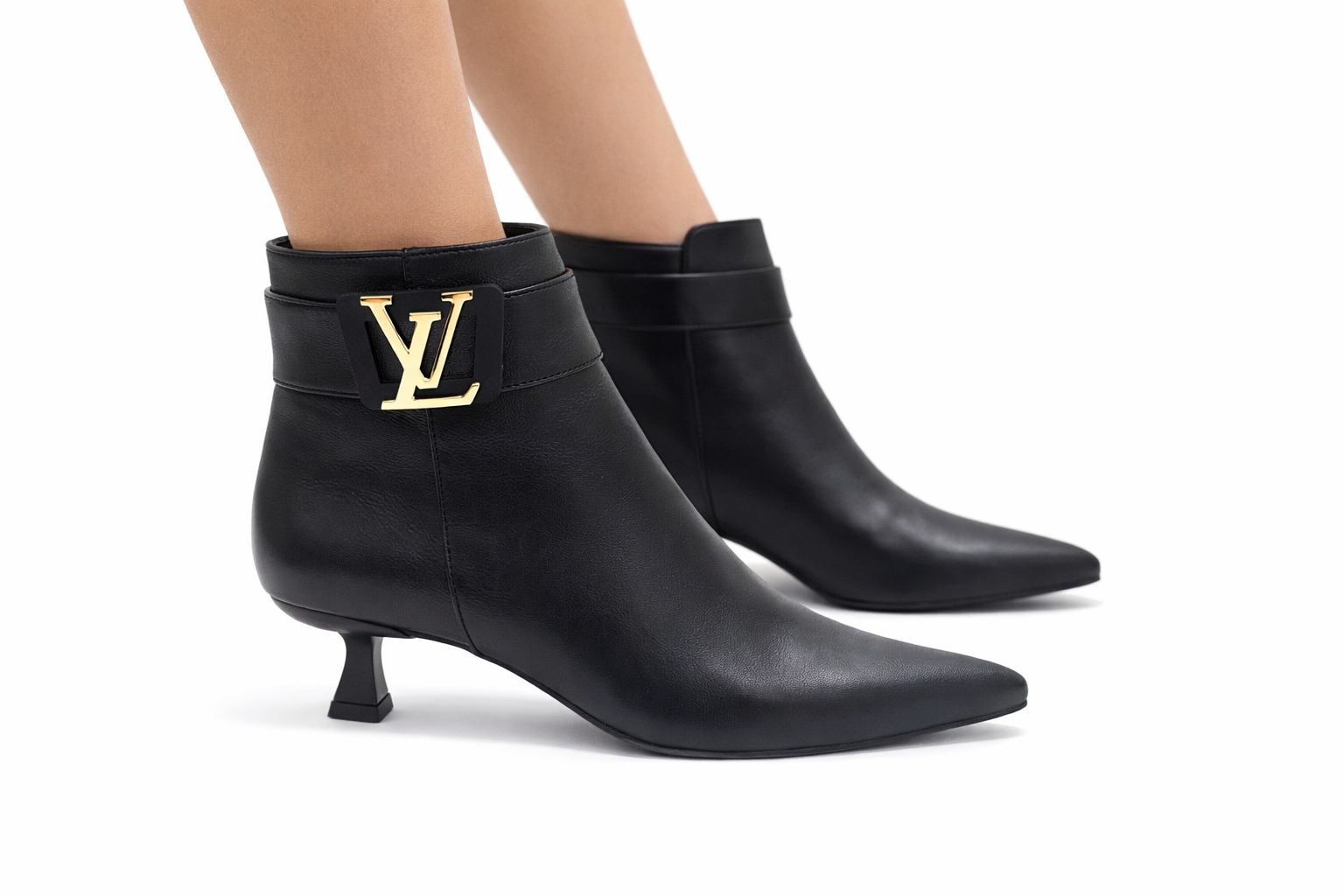 Siyah Logolu İnce Topuk Kadın Bot