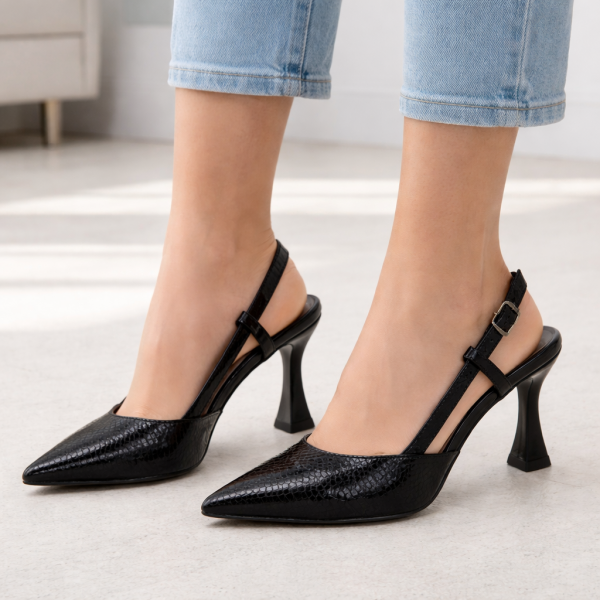 Siyah Yılan Desenli Topuklu Kadın Ayakkabı - İnce Topuk Şıklığı