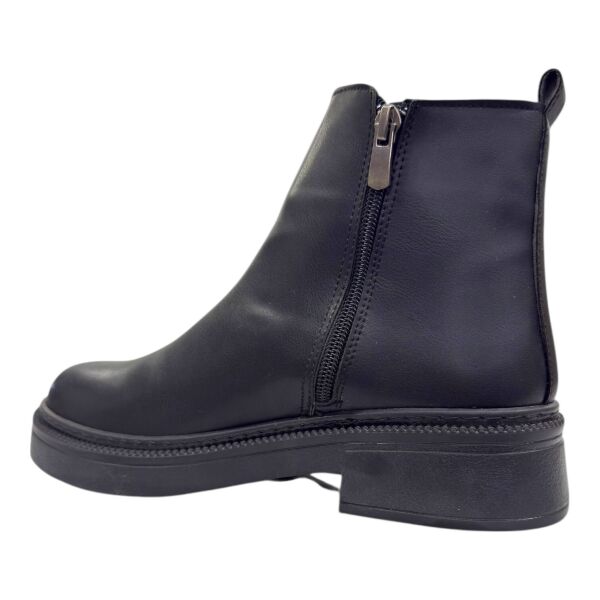 Yıldız Fermuarlı Düz Taban Kadın Bot – Siyah