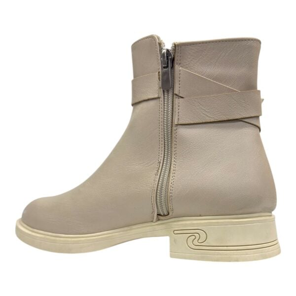 Bej Tokalı Düz Topuklu Kadın Bot – Zarif Günlük Model