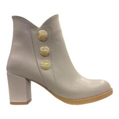 Bej Altın Düğmeli Kalın Topuklu Kadın Bot