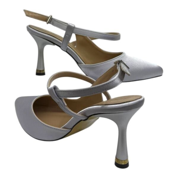 Gümüş Saten Çapraz Bantlı Kadın Topuklu Ayakkabı - İnce Topuk Şıklığı
