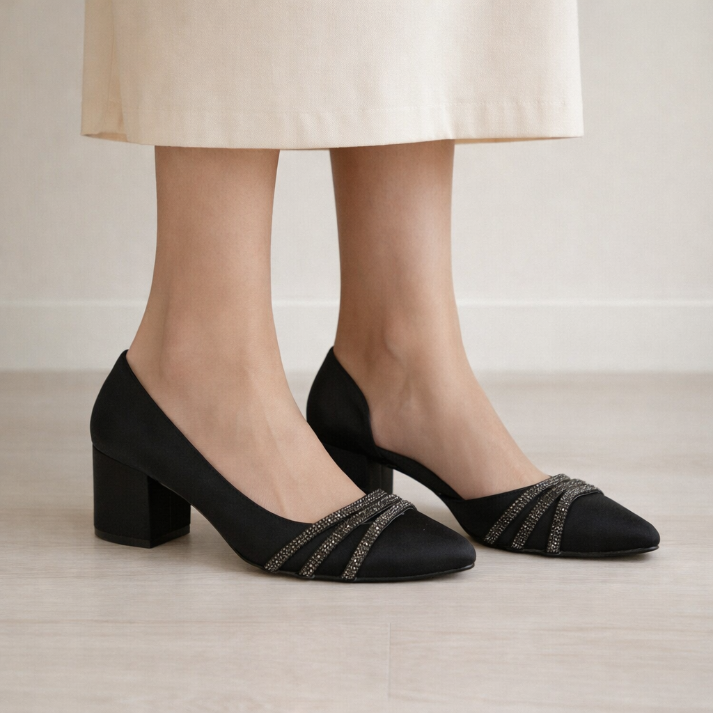 Siyah Taşlı Kalın Topuklu Kadın Abiye Ayakkabı - Zarif ve Rahat