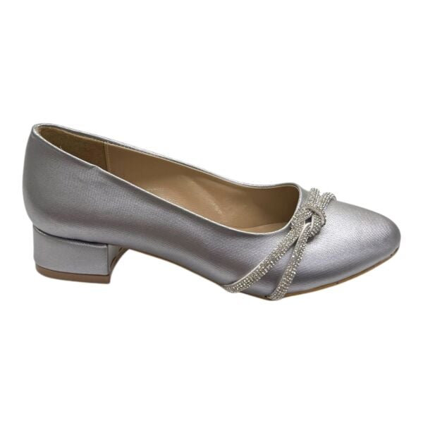 Gümüş Renkli Taş Detaylı Kadın Kısa Topuklu Babet