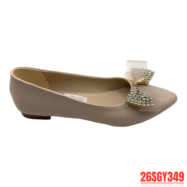 Bej Fiyonklu Sivri Burun Kadın Babet – Taş Detaylı Şık