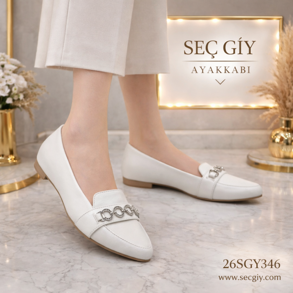 Beyaz Zincir Detaylı Kadın Loafer Babet – Şık Günlük