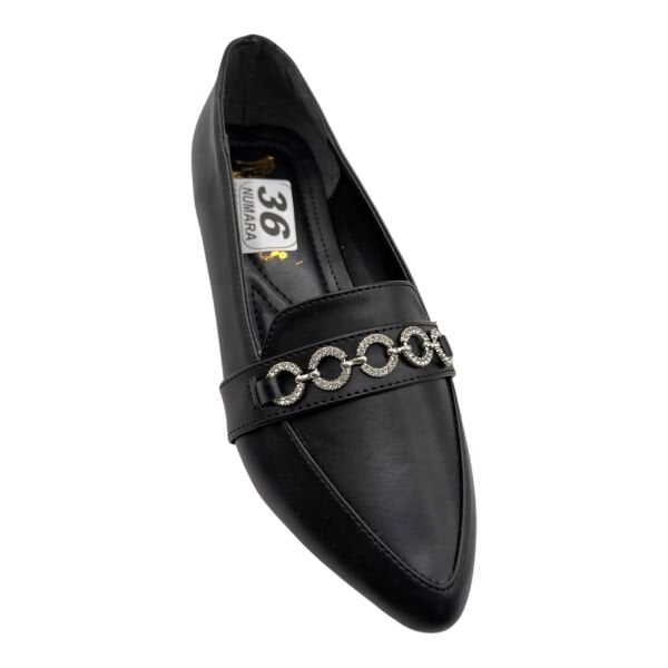 Siyah Zincir Detaylı Sivri Burun Kadın Loafer Babet