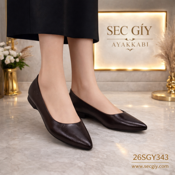 Acı Kahve Sivri Burun Düz Kadın Babet – Klasik Şık Model