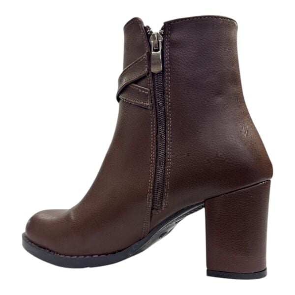 Kahverengi Çift Tokalı Kalın Topuklu Kadın Bot