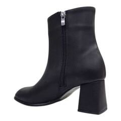 Siyah Kalın Topuklu Kadın Bot