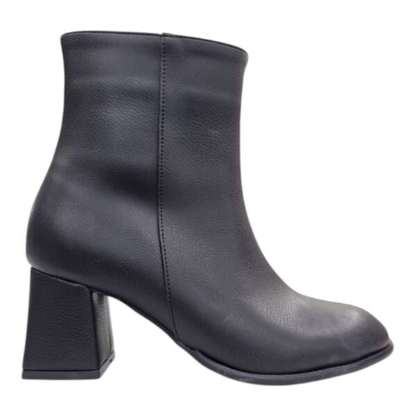 Siyah Kalın Topuklu Kadın Bot