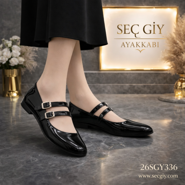 Siyah Rugan Çift Bantlı Sivri Burun Kadın Babet