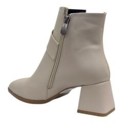 Bej Tokalı Topuklu Kadın Bot