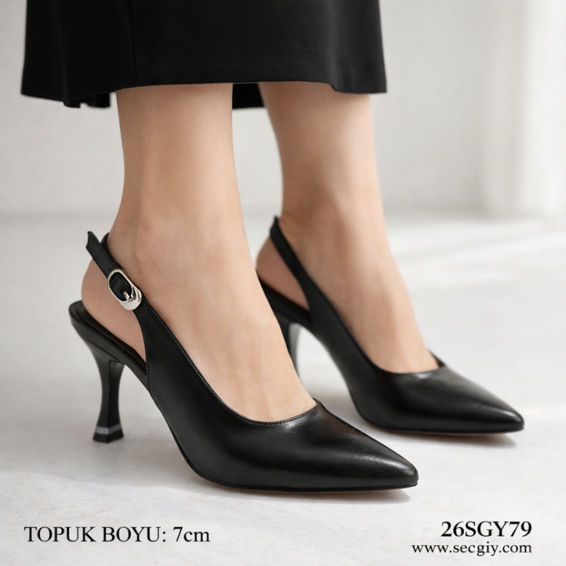 Siyah Arkası Açık Tokalı Bayan Topuklu Ayakkabı – 7 cm İnce Topuk