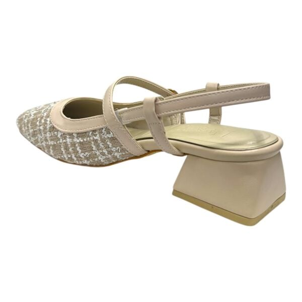 Nude Renk Kısa Topuklu Tokalı Ayakkabı