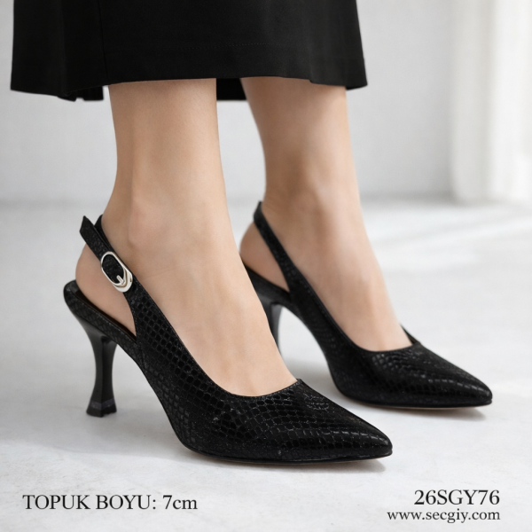 Siyah Dokulu Arkası Açık Tokalı Bayan Topuklu Ayakkabı – 7 cm İnce Topuk