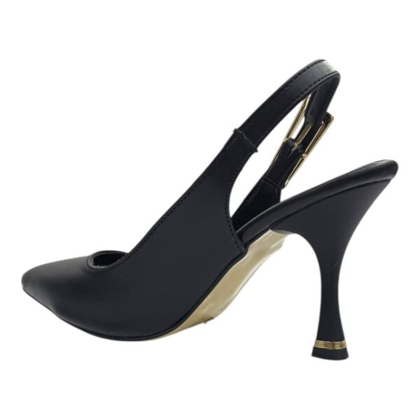 Siyah Topuklu Bilekten Tokalı