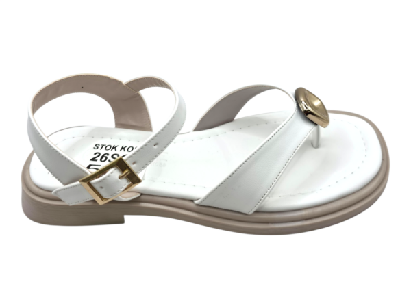 Beyaz Parmak Arası Sandalet Kadın Düz Taban Tokalı Şık Günlük Yazlık Ayakkabı