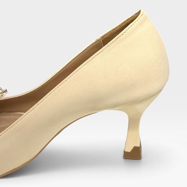 Taşlı Fiyonk Detaylı Bej Kadın Stiletto 7 cm